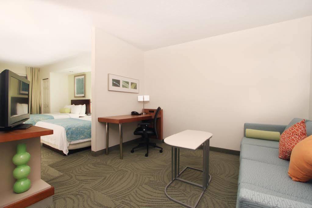 Springhill Suites Grand Rapids North Exterior foto