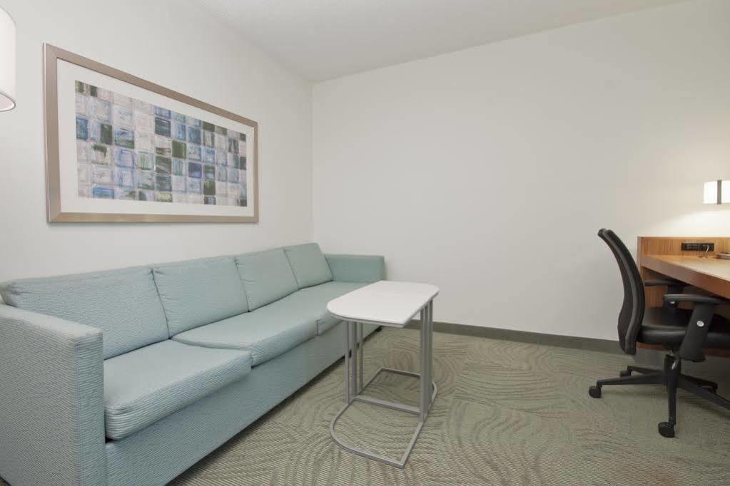Springhill Suites Grand Rapids North Exterior foto
