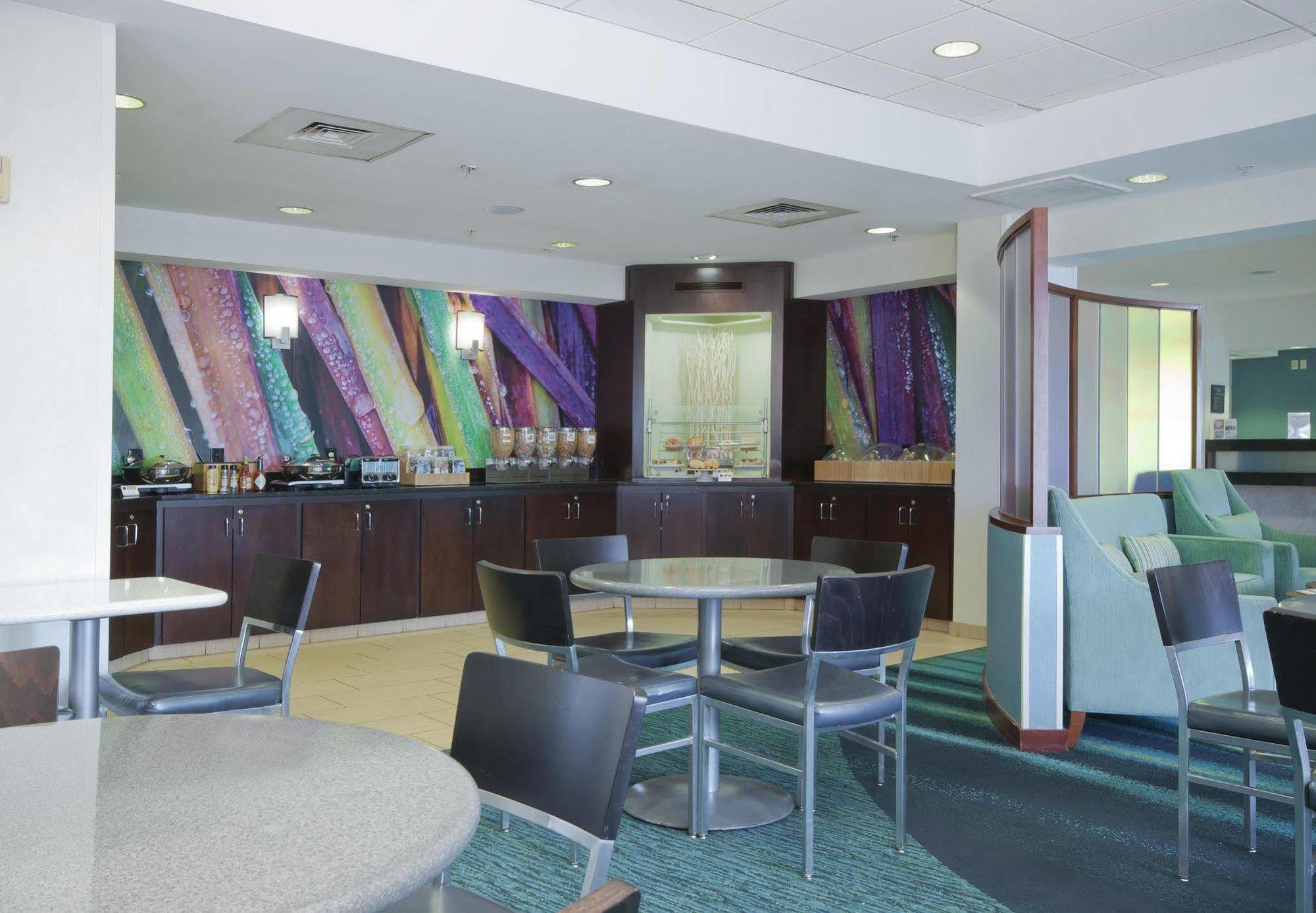 Springhill Suites Grand Rapids North Exterior foto