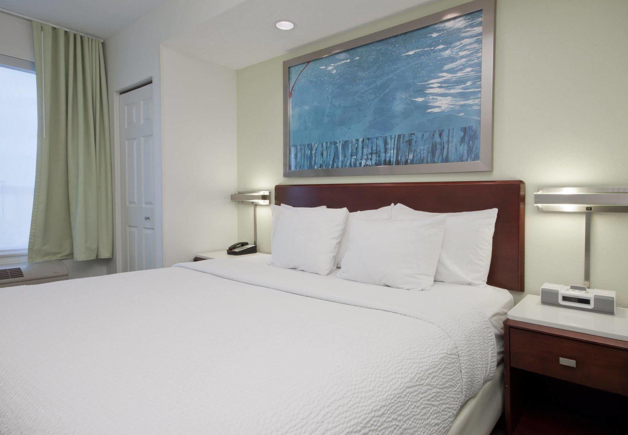 Springhill Suites Grand Rapids North Exterior foto